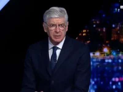 Arsene Wenger ‘bật mí’ lý do Arsenal thua MU: Khen ngợi đặc biệt dành cho Michael Carrick