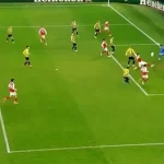 Cú sút trượt khó tin của Gyokeres gây tranh cãi, Arsenal vẫn thắng nghẹt thở Kairat Almaty 1