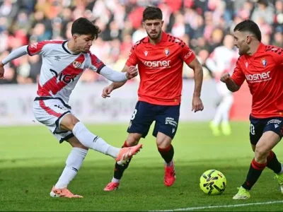 Osasuna vs Villarreal: ‘Tàu ngầm vàng’ có bị chặn đứng trên sân El Sadar?