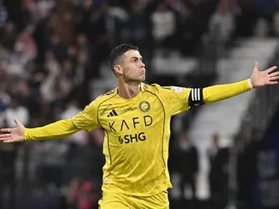 Ronaldo ‘đình công’ gây sốc ở Al Nassr, Kalvin Phillips sắp rời Man City, Benzema-Al Hilal đổ bể