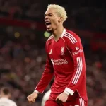 Peter Crouch 'bật mí' dự đoán bất ngờ về tỷ số Liverpool vs Man City, hé lộ cầu thủ ghi bàn 1