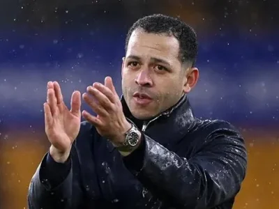 Liam Rosenior ‘bùng nổ’ sau 4 trận thắng liên tiếp: ‘Khởi đầu tại Chelsea không thể tuyệt vời hơn’