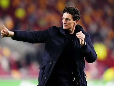 Brentford bất ngờ: ‘Phù thủy’ bóng chết Keith Andrews lên nắm quyền, đưa ‘Bầy Ong’ bay cao