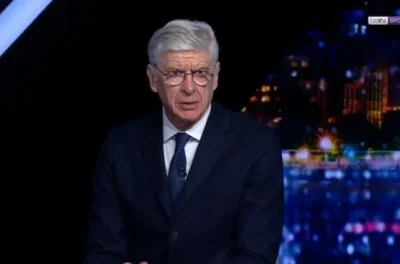 Arsene Wenger 'bật mí' lý do Arsenal thua MU: Khen ngợi đặc biệt dành cho Michael Carrick 1