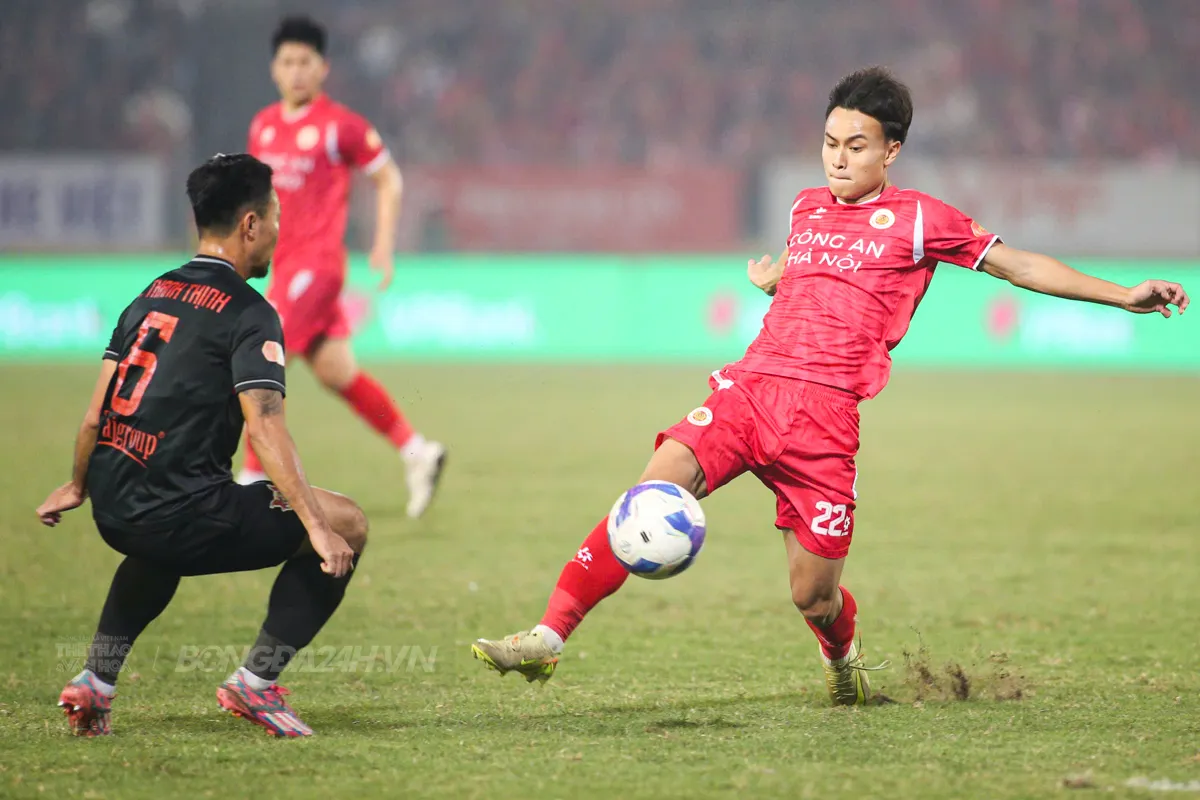 Dàn sao U23 Việt Nam đại chiến trong trận CAHN vs Ninh Bình 7